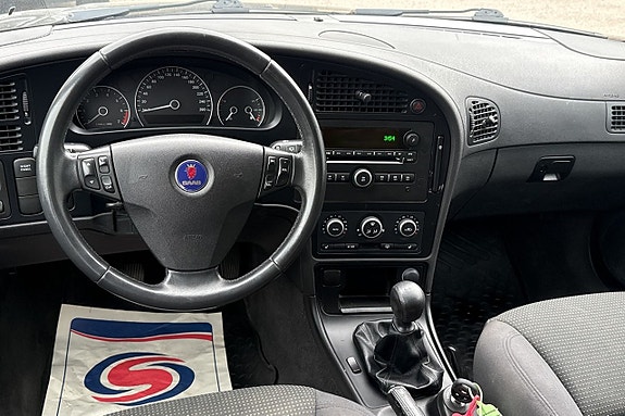 Saab 9-5 8 of 8