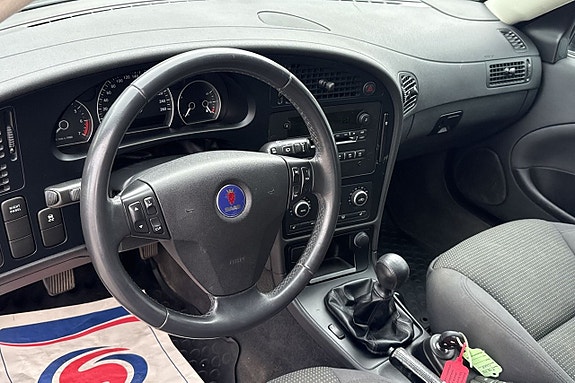 Saab 9-5 5 of 8