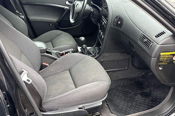 Saab 9-5 7 of 8