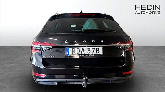 Skoda Superb 7 of 11