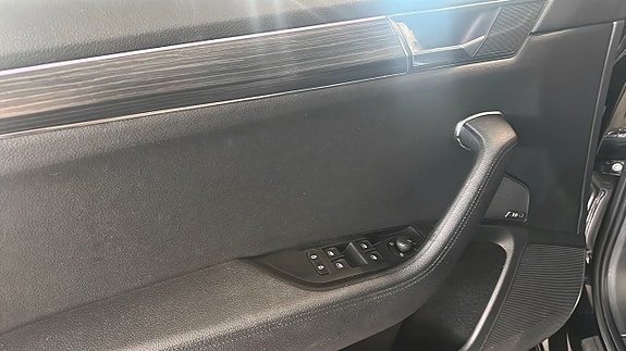 Skoda Superb 10 of 11