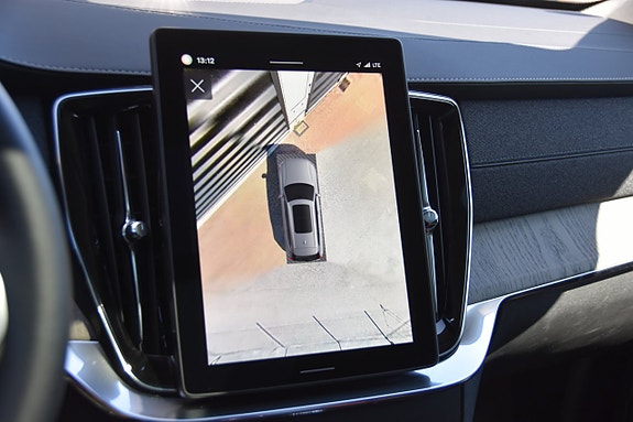 Volvo XC90 18 of 24