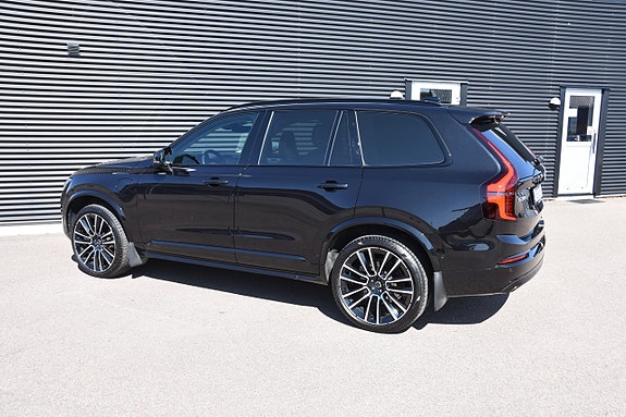 Volvo XC90 5 of 24