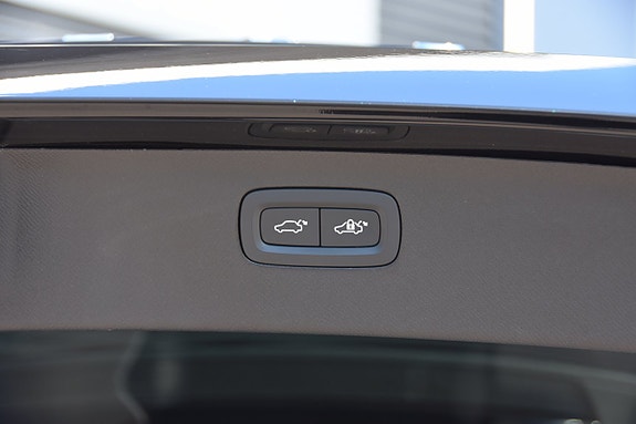 Volvo XC90 9 of 24