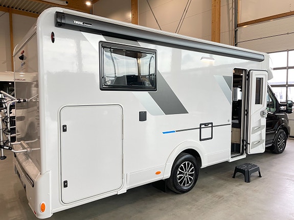 Sun Living S 75 SL / B-kort / Taksäng / Cykelställ /Auto 165hk / EL-patron 2 of 25