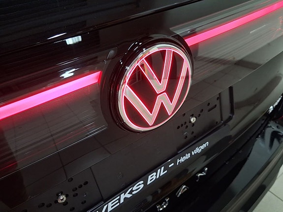 Volkswagen Tiguan 11 of 12