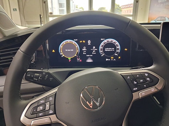 Volkswagen Tiguan 10 of 12