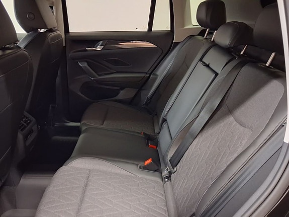 Volkswagen Tiguan 9 of 12