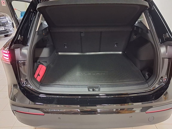 Volkswagen Tiguan 12 of 12
