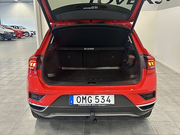 Volkswagen T-Roc 6 of 18