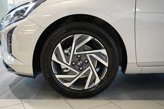 Hyundai i20 11 of 24