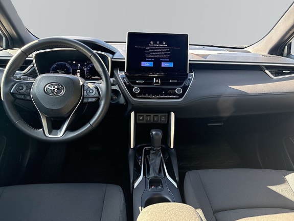 Toyota Corolla Cross 9 of 11