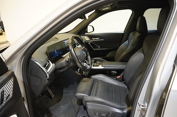BMW iX1 12 of 15