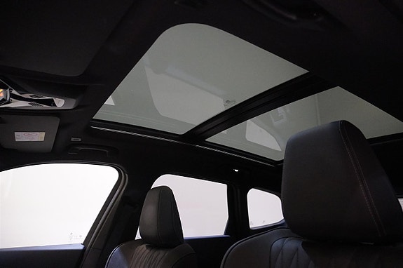 BMW iX1 15 of 15