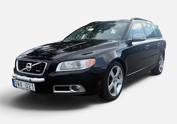 Volvo V70 2 of 13