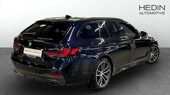 BMW 520 2 of 9