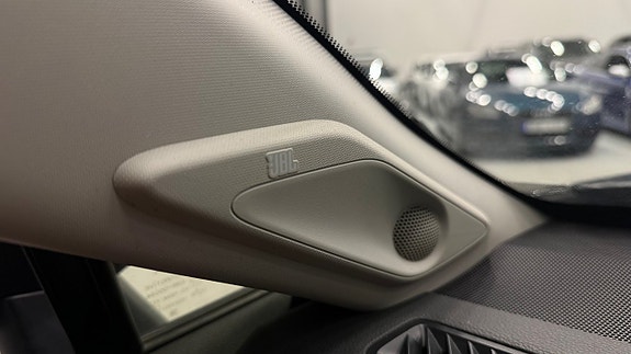 Toyota RAV4 21 of 30