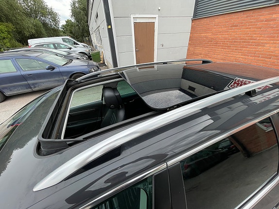 Volkswagen Passat 16 of 22