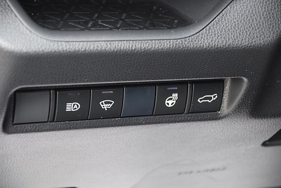 Toyota RAV4 17 of 23