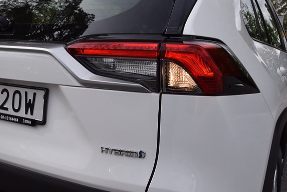 Toyota RAV4 20 of 23