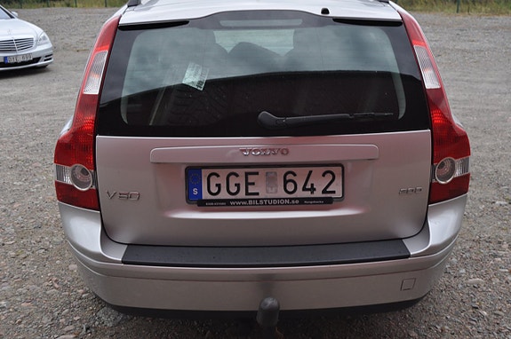 Volvo V50 6 of 18