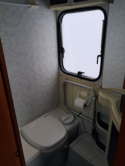 Adria 563 ul 10 of 11