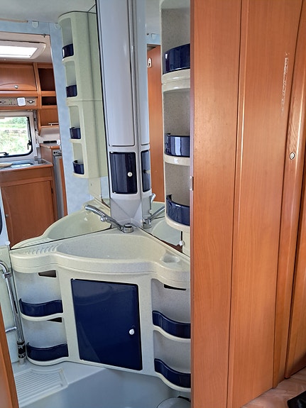 Adria 563 ul 9 of 11