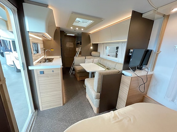 Adria Alpina 663 PT / ALDE / Mover / Förtält / Queenbed / 3våningssäng / 8 of 17