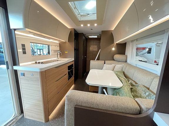 Adria Alpina 663 PT / ALDE / Mover / Förtält / Queenbed / 3våningssäng / 9 of 17