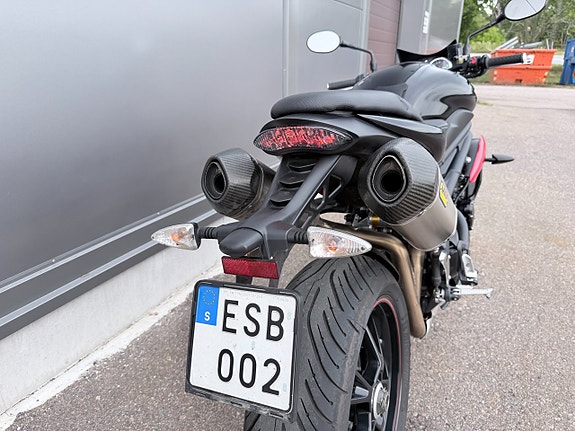 Triumph Speed Tripple R 1050 5 of 16