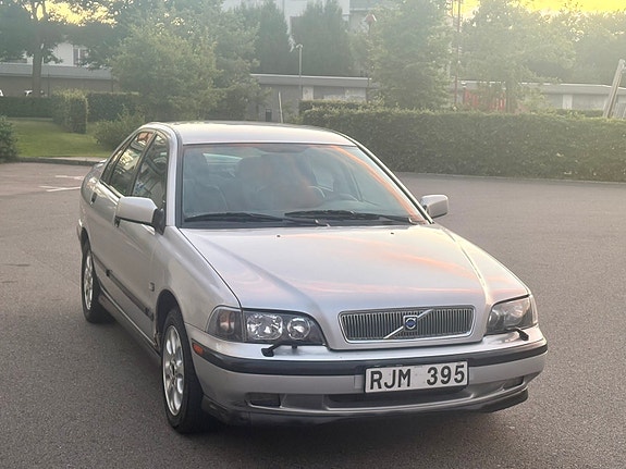 Volvo S40 3 of 8