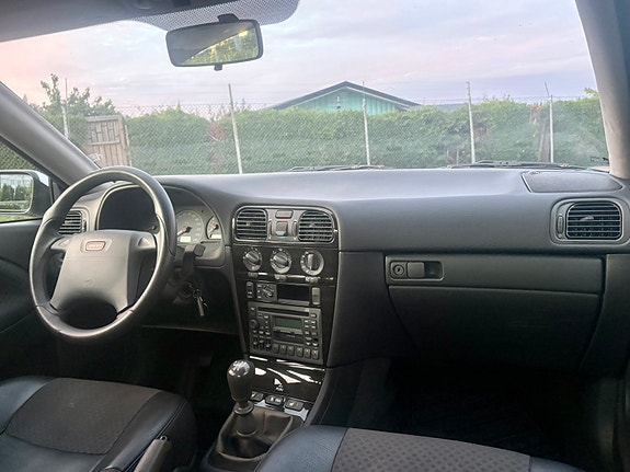 Volvo S40 7 of 8