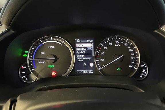 Lexus RX450h 14 of 25