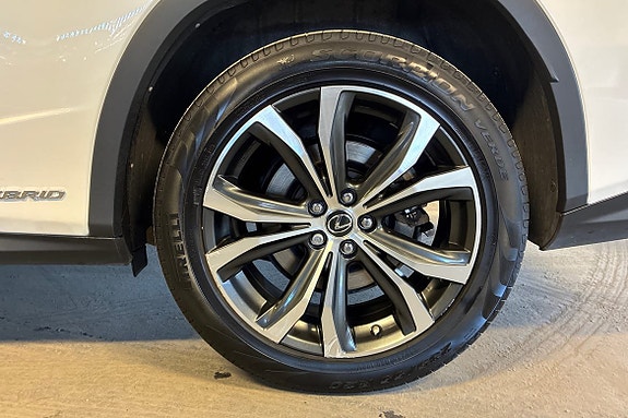 Lexus RX450h 15 of 25