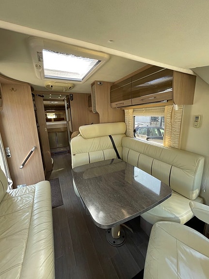 Bürstner AVIANO i 870 -förtält -Dubbla värme system -Vinter pkt -Lågmilare-Ac 12 of 29