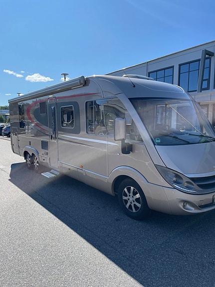 Bürstner AVIANO i 870 -förtält -Dubbla värme system -Vinter pkt -Lågmilare-Ac 2 of 29