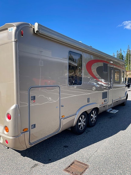 Bürstner AVIANO i 870 -förtält -Dubbla värme system -Vinter pkt -Lågmilare-Ac 6 of 29