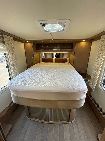 Bürstner AVIANO i 870 -förtält -Dubbla värme system -Vinter pkt -Lågmilare-Ac 21 of 29