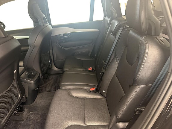 Volvo XC90 9 of 9