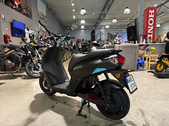 Peugeot e-Streetzone Elmoped #Endast 50mil# 4 of 12