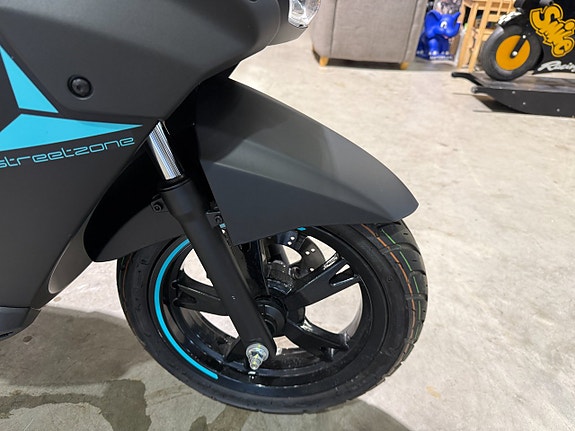 Peugeot e-Streetzone Elmoped #Endast 50mil# 7 of 12