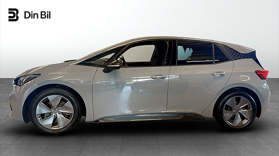 Cupra Born 2 of 14