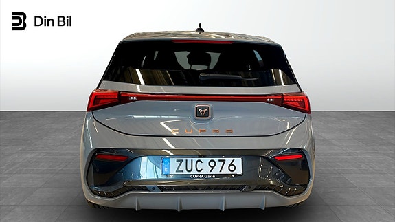 Cupra Born 5 of 14