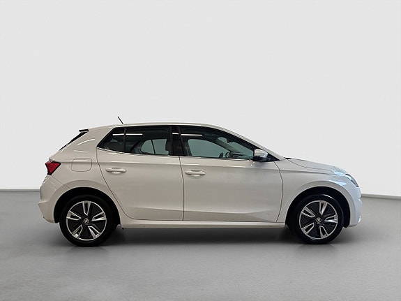 Skoda Fabia 2 of 20