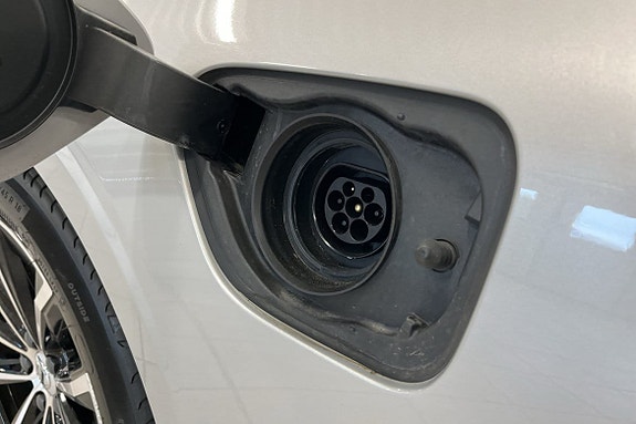 Volvo V60 9 of 16