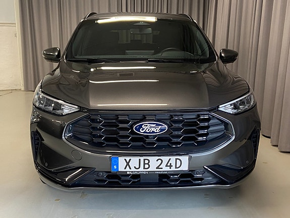 Ford Kuga 2 of 27