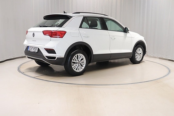 Volkswagen T-Roc 4 of 10