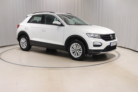 Volkswagen T-Roc 3 of 10