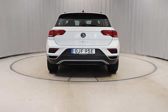 Volkswagen T-Roc 5 of 10