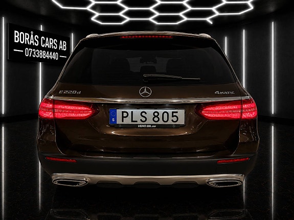 Mercedes-Benz E220 d 4 of 16